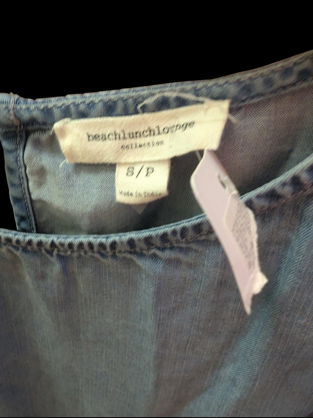 beachlunchlounge faded denim blue blouse with shell button detail S/P